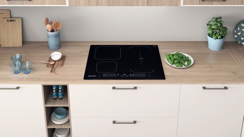 Indesit Piano cottura a induzione IB 65B60 NE - IB 65B60 NE Made in Italy