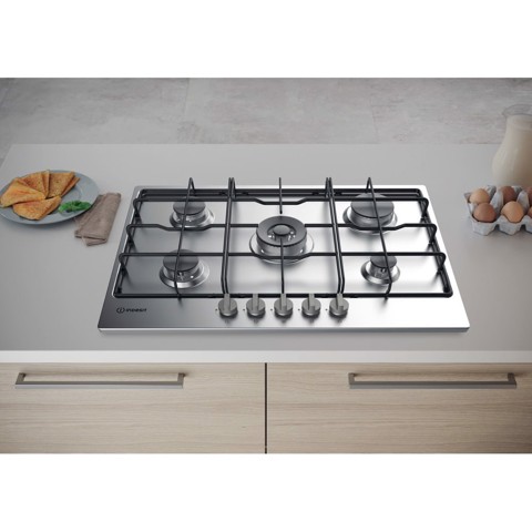 Indesit THP 752 W/IX/I Acciaio inossidabile Da incasso 75 cm Gas 5 Fornello(i)
