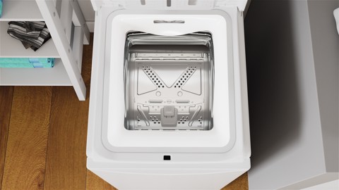 Indesit Turn&GO BTW S6251P IT lavatrice Caricamento dall'alto 6 kg 1200 Giri/min Bianco