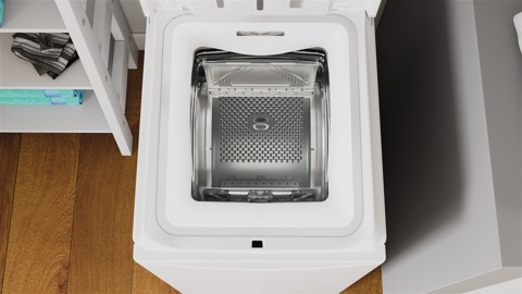 Indesit Turn&GO BTW S6251P IT lavatrice Caricamento dall'alto 6 kg 1200 Giri/min Bianco