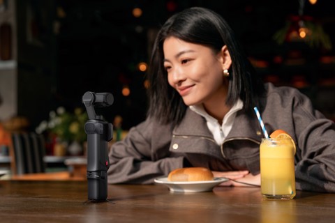 Insta360 Luna Ultra fotocamera per sport d'azione 200 MP 8K Ultra HD CMOS 25,4 / 1 mm (1 / 1") Wi-Fi 233 g