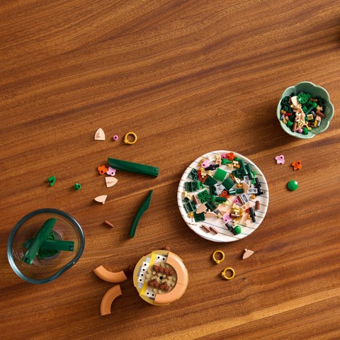 LEGO Botanicals 10343 Mini-Orchidea, Fiori Finti da Costruire, Botanical Collection per Adulti, Idea Regalo per Donna o Uomo