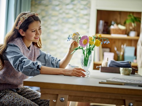 LEGO Botanicals Bouquet di fiori estivi