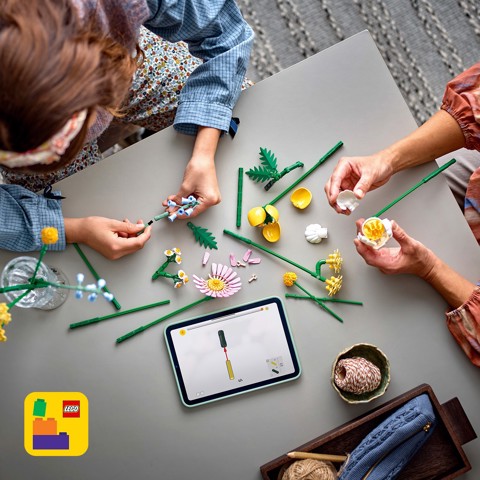LEGO Botanicals Bouquet di fiori estivi