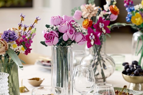 LEGO Botanicals Bouquet di rose rosa