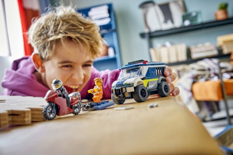 LEGO City 60479 Cellulare della Polizia Giocattolo, con Camion e Moto