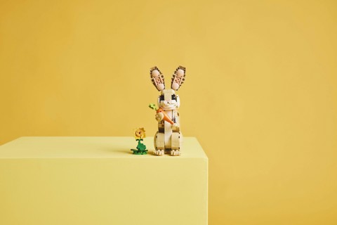 LEGO Creator 3 in 1 31162 Adorabile Coniglio Giocattolo, Si Trasforma in Lama o in Foca, Regalo per Bambini e Bambine 8+ Anni