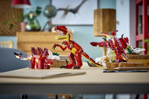 LEGO Creator 31379 3in1 Feroce Dinosauro Giocattolo, Velociraptor, Stegosauro o Pterosauro