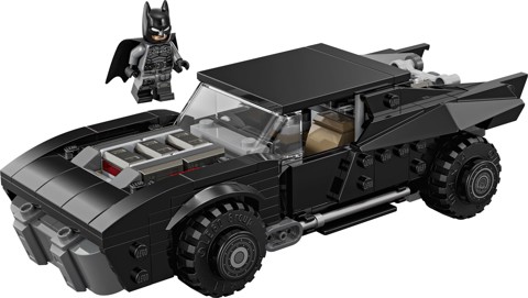 LEGO DC 76332 Batmobile di Batman, Macchina Giocattolo da Collezione con Minifigure del Supereroe e Moneta d'Oro