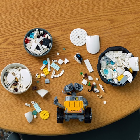 LEGO Disney | Pixar 43279 WALL-E e EVE