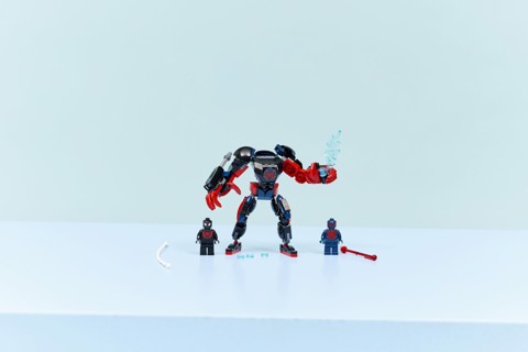 LEGO Marvel | 76337 Mech di Miles Morales vs. Spider-Man 2099, Giocattolo da Supereroi con Action Figure, 2 Minifigure per 6+
