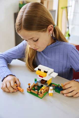 LEGO Minecraft 21585 Fattoria di Galline