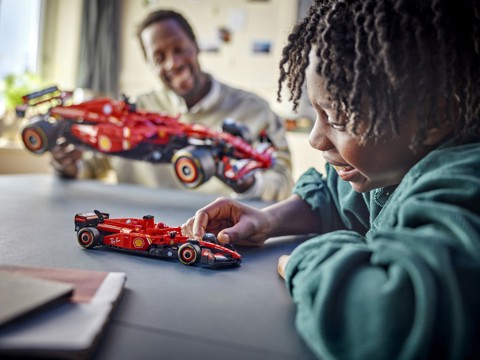 LEGO Speed Champions 77242 Auto da Corsa Ferrari F1 SF-24