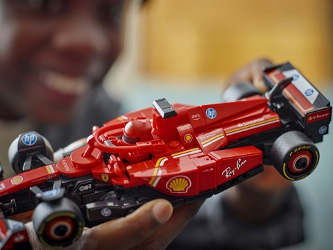 LEGO Speed Champions 77242 Auto da Corsa Ferrari F1 SF-24