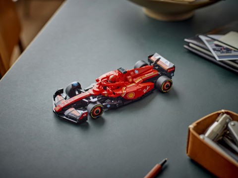LEGO Speed Champions 77242 Auto da Corsa Ferrari F1 SF-24