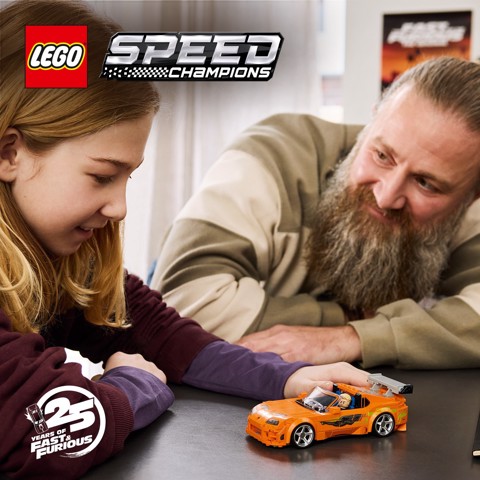 LEGO Speed Champions 77260 The Fast and The Furious Toyota Supra MK4, Macchina Giocattolo con Minifigure, Regalo STEM da 10+