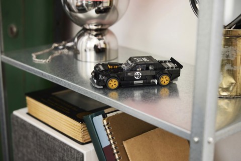 LEGO Speed Champions 77262 Ford Mustang ‘65 Hoonicorn V1 di Ken Block