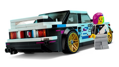 LEGO Speed Champions 77263 BMW M3 (E30), Macchina Giocattolo con Minifigure da Collezione, Regalo per Bambini e Fan da 9 Anni