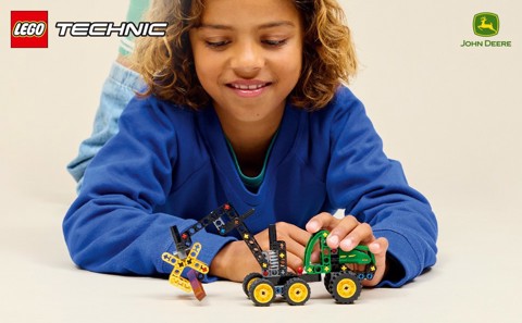 LEGO Technic 42218 Mietitrebbia Gommato John Deere 1470H, Veicolo Giocattolo da Cantiere, Braccio Rotante e Pinza, Regalo 7+