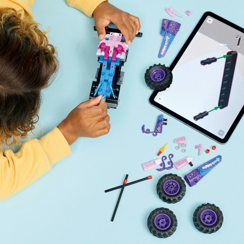 LEGO Technic 42220 Monster Jam Sparkle Smash a Retrocarica