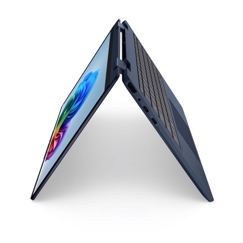 Lenovo IdeaPad | Notebook 5 2-in-1 | Display 14.0'' WUXGA (1920x1200) Touch | Processore INTEL CORE U5 322 | Memoria RAM 16GB | Memoria SSD 512GB | Scheda grafica Integrata | Sistema Operativo WINDOWS 11 HOME | COSMIC BLUE | Caricatore NON incluso