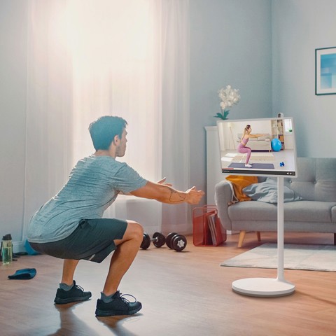 LG StanbyME 27ART10 Schermo 27'' Touchscreen, Base con ruote, Batteria, WebOS - RICONDIZIONATO GRADO A