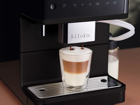 Miele CM 6160 MilkPerfection Macchina da caffè con filtro 1,8 L