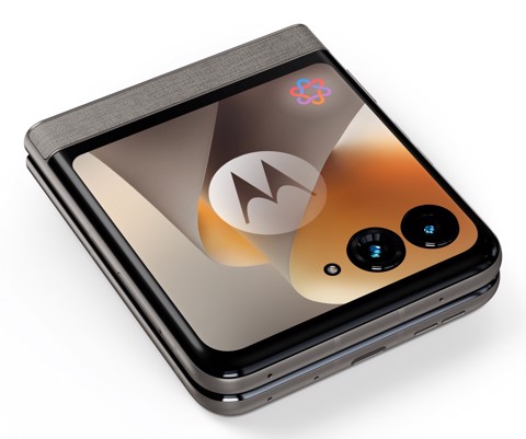 Motorola razr 70 (8/256GB, Doppia camera 50MP, Display interno FHD+ 6.9" 120Hz e esterno 3.62", MediaTek Dimensity 7450X, 4800mAh, TurboPower 30W, Android 16), PANTONE Hematite