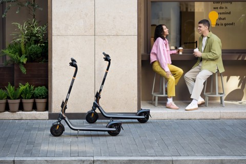 Ninebot by Segway Ninebot Monopattino Elettrico E2 Plus E II Powered by Segway