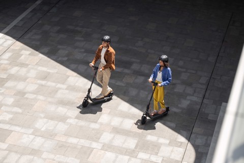 Ninebot by Segway Ninebot Monopattino Elettrico E2 Plus E II Powered by Segway