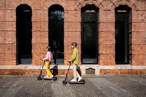 Ninebot by Segway Ninebot Monopattino Elettrico E2 Plus E II Powered by Segway