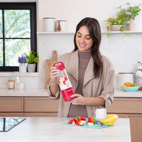 NutriBullet Portable – Mini Frullatore Compatto e Portatile, Ricaricabile USB-C, Smoothie Maker, Magenta (NBP003MA)