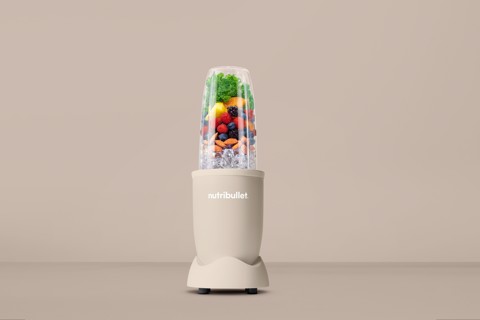 NutriBullet Pro – Frullatore Compatto e Potente, Estrattore di Nutrienti, Smoothie Maker, 900W, Beige Opaco (NB907MASN)