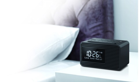 Panasonic Radiosveglia FM/DAB+, Ampio Display, Snooze RC-D8