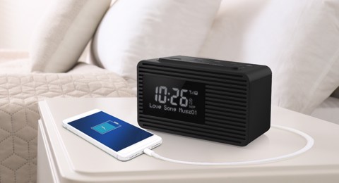 Panasonic Radiosveglia FM/DAB+, Ampio Display, Snooze RC-D8
