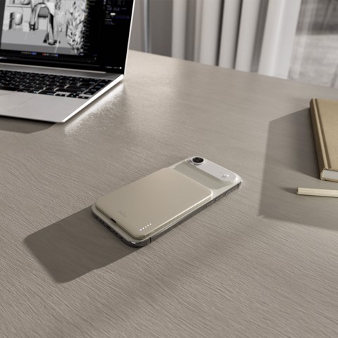 PURO Lite Slim Power Mag Polimeri di litio (LiPo) 3000 mAh Carica wireless Oro