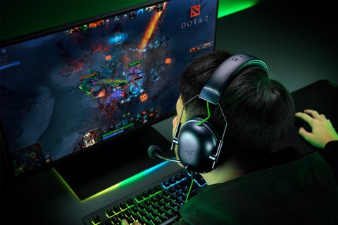 Razer Blackshark V2 X Auricolare Cablato A Padiglione Gaming Nero, Verde
