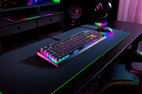 Razer BlackWidow V4 X tastiera USB QWERTY Italiano Nero