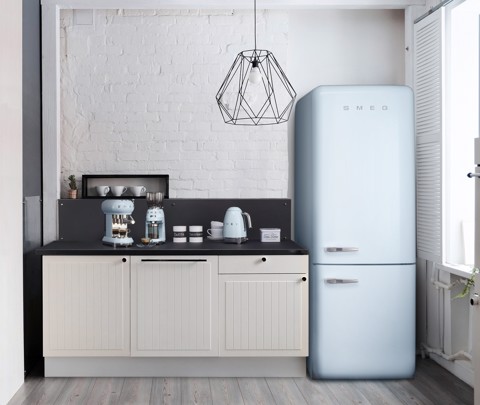 Smeg Bollitore A Temperatura Variabile 50's Style – Azzurro LUCIDO – KLF04PBEU