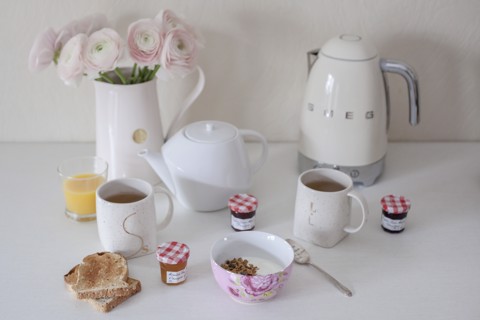 Smeg Bollitore A Temperatura Variabile 50's Style – Panna LUCIDO – KLF04CREU