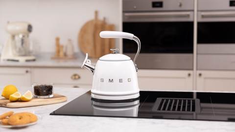 Smeg Bollitore con fischio 50's Style - Bianco LUCIDO - WKF01WH