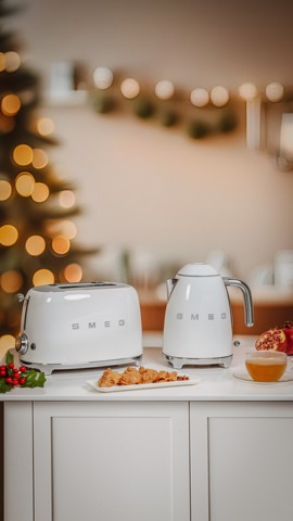 Smeg Bollitore Standard 50's Style – Bianco LUCIDO – KLF03WHEU