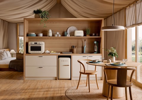 Smeg Bollitore Standard 50's Style – Panna LUCIDO – KLF03CREU