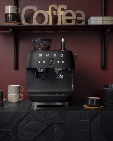 Smeg EGF03BLMEU macchina per caffè Manuale Macchina per espresso 2,4 L