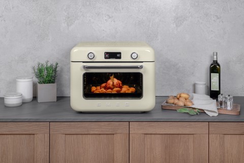 Smeg Forno combinato a vapore da appoggio 50's Style - Panna - COF01CREU