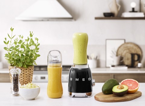 Smeg Frullatore Compatto 50's Style – Nero LUCIDO – PBF01BLEU