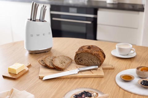 Smeg KBSF02WH posata da cucina e set di coltelli 6 pz Ceppo per coltelli con fessure