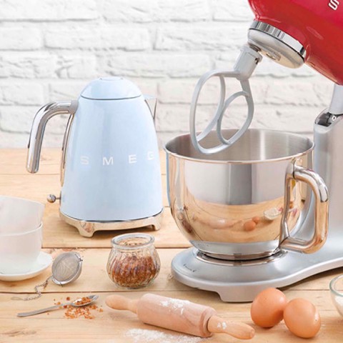 Smeg KLF03PBEU bollitore elettrico 1,7 L 2400 W Blu