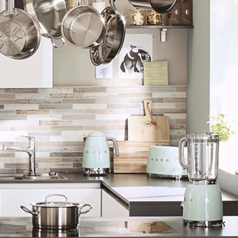 Smeg KLF04PGEU bollitore elettrico 1,7 L 2400 W Verde