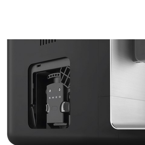 Smeg Macchina da Caffè Automatica con sistema latte Collezione Aesthetic – Nero – BCC13BLMEU
